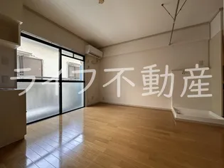 スワンハイツ【1階】の外観