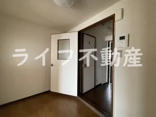 ロイヤルシャトー瓢箪山【4階】の外観