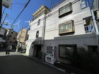 サニーマンション【1階】の外観