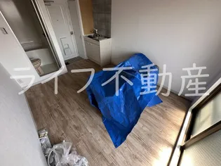 ロイヤルシード小阪【3階】の外観