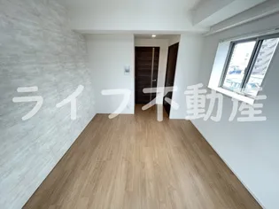 La Douceur 荒本【3階】の寝室