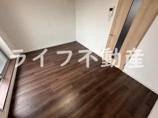 グッドライフ岩田【5階】の寝室