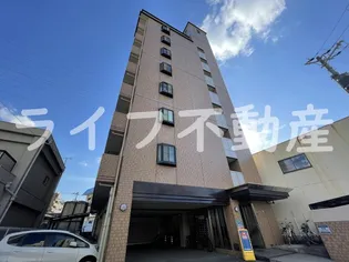 パトラK【8階】の外観