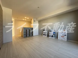 グルーヴィフィールド【2階】の外観