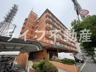 ロイヤルハイツ山本【2階】の外観