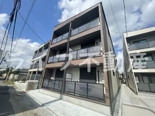 badge tomoi EstⅡ【3階】の外観