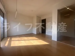 プレセアコート花園 A棟【2階】の外観