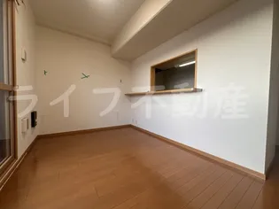 グリンデルワルト【4階】の外観