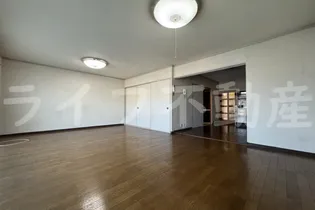 プレジデント東大阪第4棟【4階】の外観