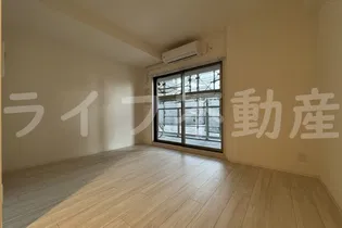 ワールドアイ大阪EAST CITYの外観