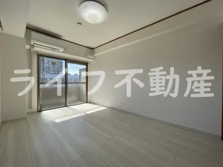 グランディ小阪【8階】の外観