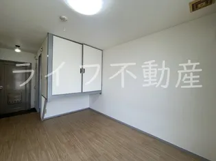 アーバンライフ上島【1階】の外観