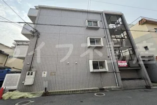 グリーンハイツ長堂【1階】の外観