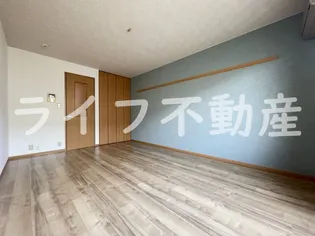 Twins【2階】の外観