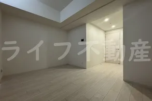 アドバンス大阪アネラ【5階】の外観