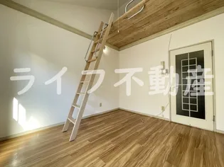 ハウスランド布施【1階】の外観