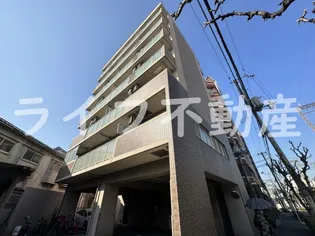 ルミエール山中【6階】の外観