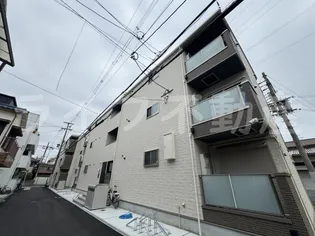 F ASECIA BOURNOの画像