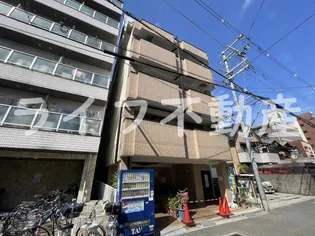 センチュリーロイヤル小阪【7階】の外観