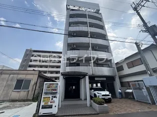 五位堂片岡マンション【2階】の外観