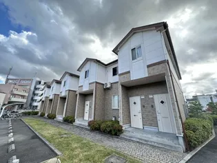 ルミエールマゴジV【1階】の外観