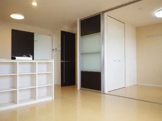 ヴィラージュNissin【2階】の外観