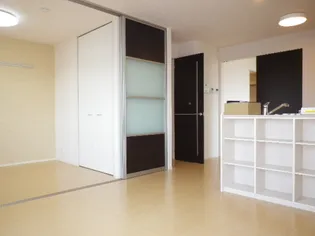 ヴィラージュNissin【2階】の外観