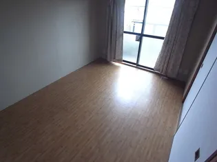 ガーネット森北町【1階】の寝室