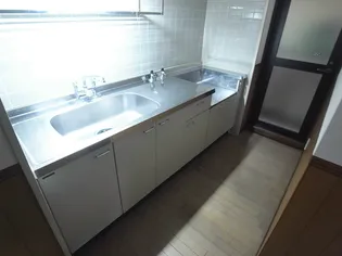 ガーネット森北町【3階】のキッチン