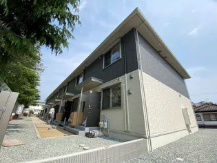 クローバー富士2号館【2階】の外観