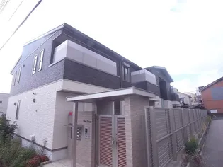 ヴィラージュ山手【1階】の外観