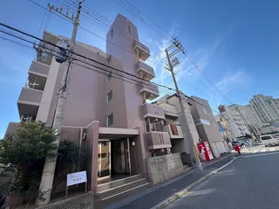 グランドール西岡本【4階】の外観