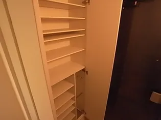 プレサンス神戸駅前グランツ【9階】の玄関