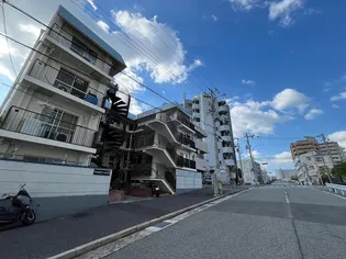 甲南灘コーポラス【3階】の外観