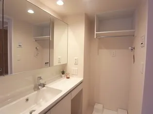 Audrey【2階】の内装