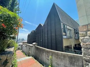 クレセンティア神戸・北野【1階】の外観