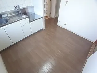 フェイス神戸【3階】の居間