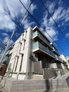 ブリランテ川西通【1階】の外観