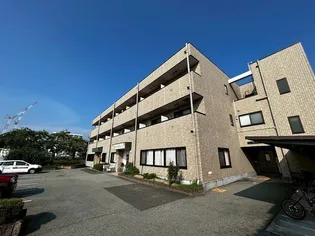 ユートピア三田【3階】の外観