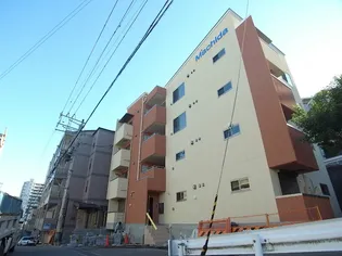 エヌエムキャラントドゥ【3階】の外観