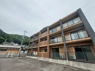 上野マンション【1階】の外観