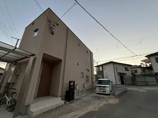 ウエスト シェラの画像