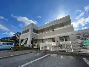 アラモード Fの画像