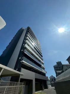 アドバンス大阪ビヤン【3階】の外観