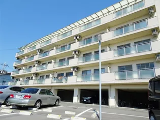 ジュネス別府【2階】の外観