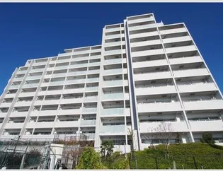 プラウド千里山田【5階】の外観