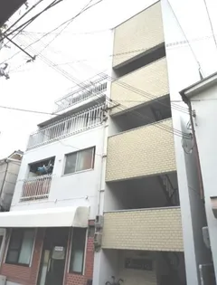 ニューカントリーハイム新高【3階】の外観