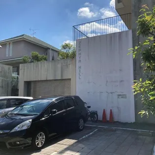 ゼファーヒル【2階】の外観