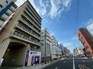 メゾンサプリーム【2階】の外観