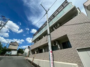 ロイヤルコート千里山【2階】の外観